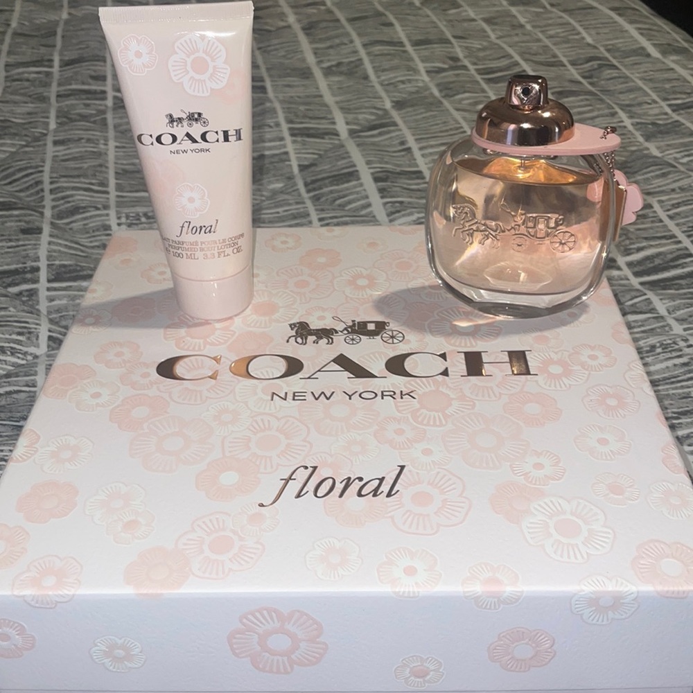 Coach floral perfume set